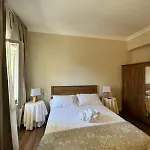 5 Ragazze Hotel